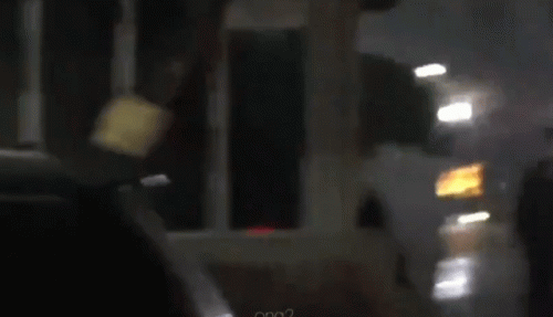 1543840130.gif
