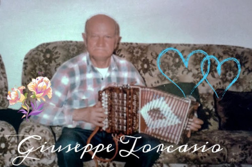 Giuseppe Torcasio: Playing a diatonic button accordion