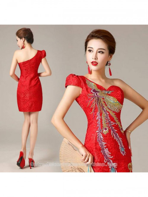 https://www.cntraditionalchineseclothing.com/embroidered-phoenix-one-shoulder-red-chinese-wedding-dress.html