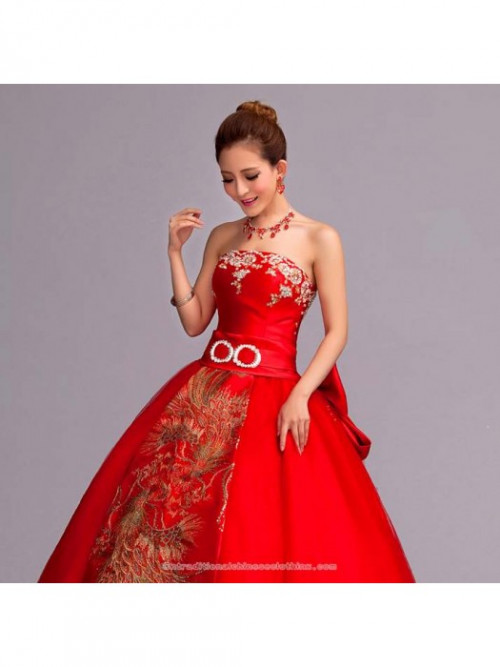 https://www.cntraditionalchineseclothing.com/embroidered-phoenix-strapless-floor-length-ball-gown-chinese-red-wedding-dress.html