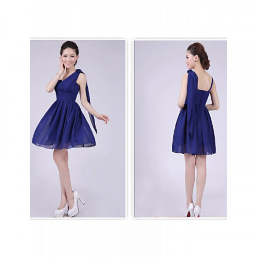 https://www.chicdresses.co.uk/shortmini-bridesmaid-dress-royal-blue-a-line-princess-spaghetti-straps.html