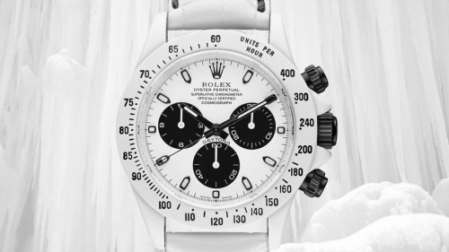 Sometimes a conventional Rolex is not enough to please everyone's taste Yes, we're all looking for that holy grail of watches, the Rolex Newman Daytona - a rare version of the watch once owned by the late American film star Paul Newman, which sold at auction in 2017 for US$17 Paul Newman's Rolex Daytona is now the world's most expensive watch ever auctioned.