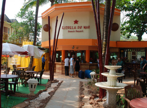 Beach-side-restaurant.jpg