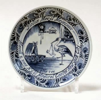 Explore ideas for Christening gifts? Check out the impeccable collection of Delft Birth Plates online at DutchBirthPlates.com. Discover the amazing prices today!