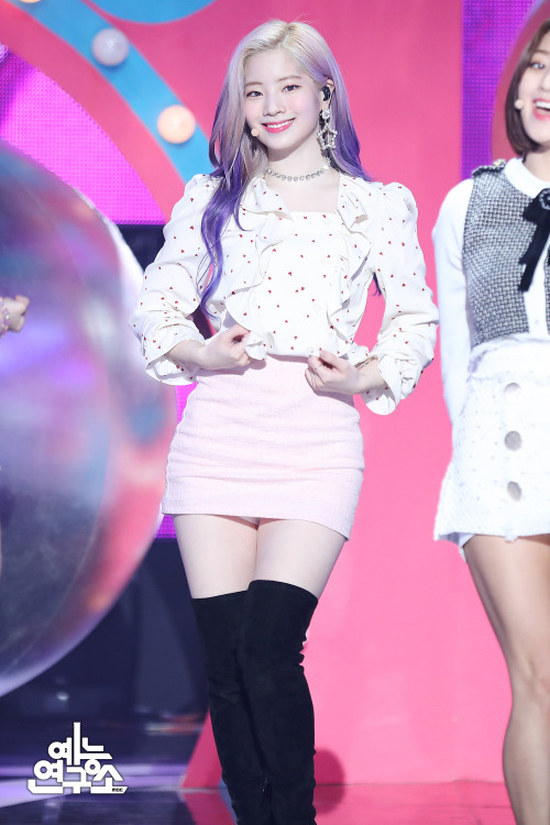 Dahyun-33f691bc0deee8b49.jpg