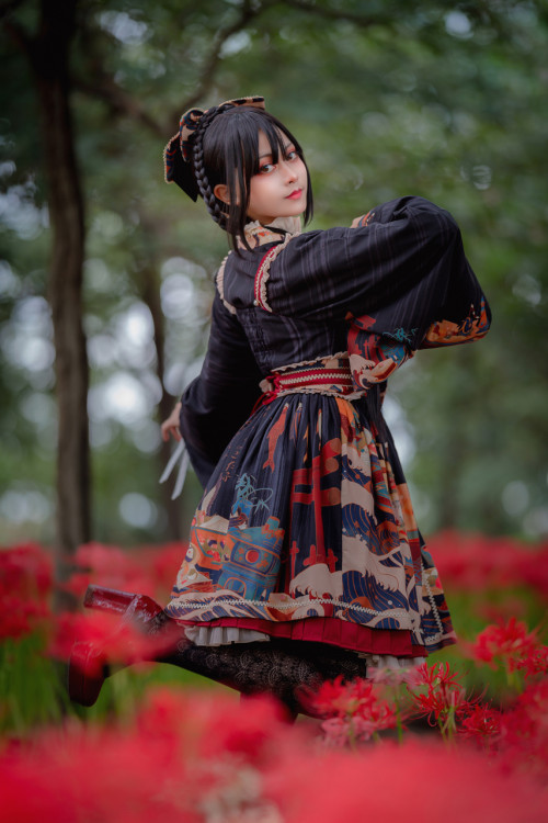 Demonstration-high-school-student-Sirat-winner-of-a-gold-medal-wears-her-first-Japanese-style-Lolita-2.jpg