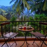 Dining-Tree-House-Blue-Goa