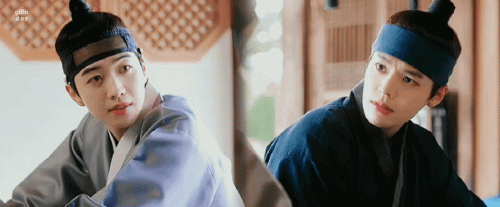 EP05---The-Secret-Romantic-Guesthouse-5.gif