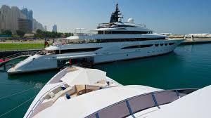 Exclusive-Yacht-Rental-Dubai2200a97c3301335a.jpg