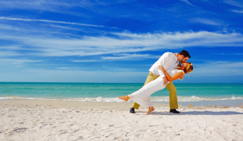 Worried about costs for destination weddings? FL Destination Weddings specializes in organizing cheap destination weddings in Florida. Reach us at 1 844 581 7427.
