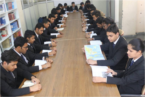 Hotel-Management-Colleges-in-Delhi.jpg