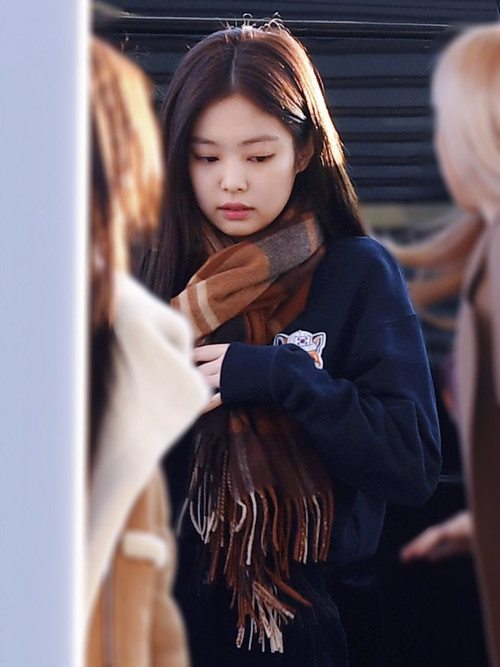 Jennie (Black Pink)