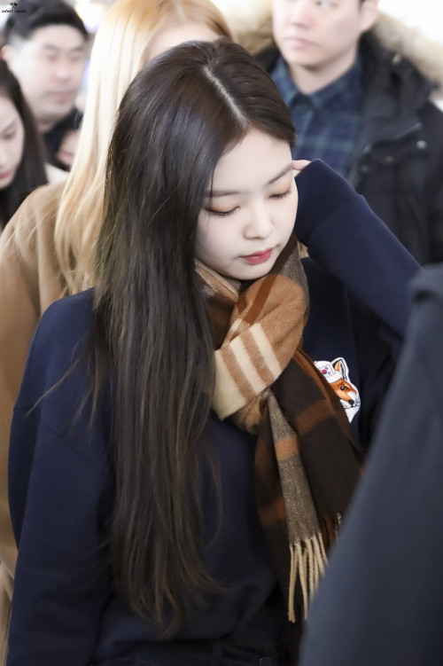 Jennie (Black Pink)