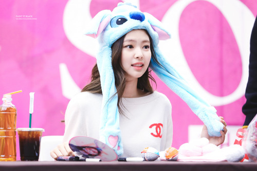 Jennie (Black Pink)