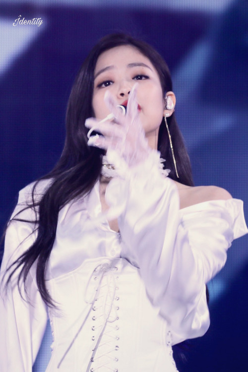 Jennie (Black Pink)