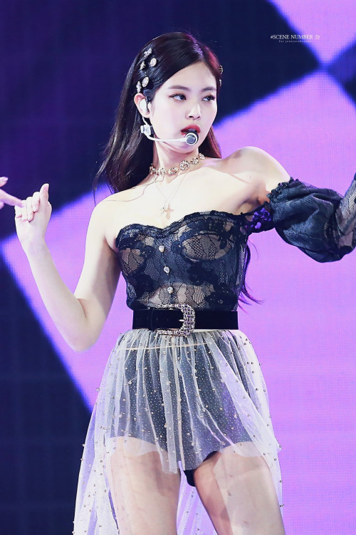 Jennie (Black Pink)