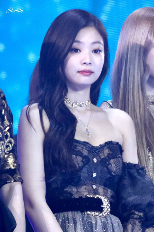 Jennie (Black Pink)