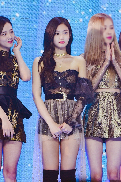 Jennie (Black Pink)