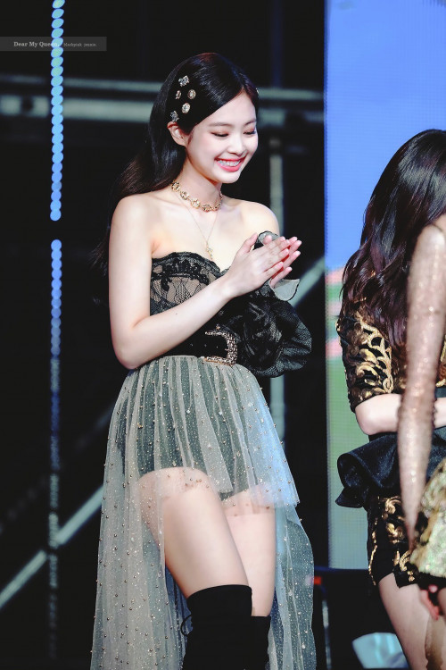 Jennie (Black Pink)