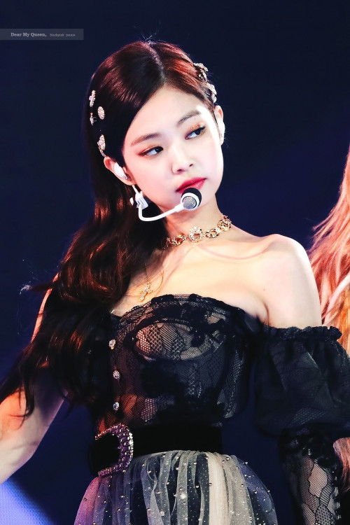 Jennie (Black Pink)