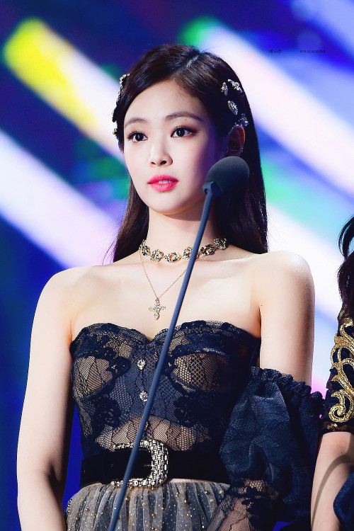 Jennie (Black Pink)