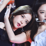 Jisoo--Jennie-Black-Pink