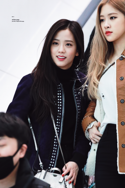 Jisoo & Rose' 3