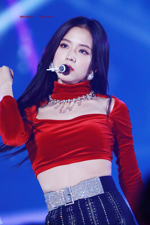 Jisoo (Black Pink)