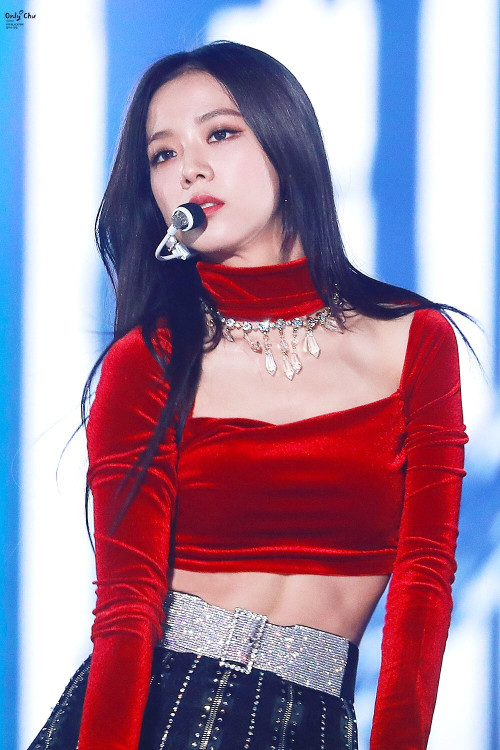 Jisoo (Black Pink)