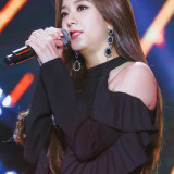 Jisoo-4-38