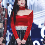 Jisoo-Black-Pink-130-13