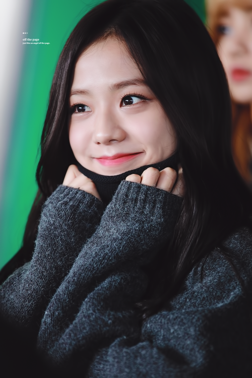 Jisoo (Black Pink)