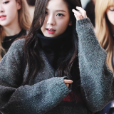 Jisoo-Black-Pink-144-5