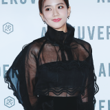 Jisoo-Black-Pink-147-1