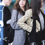 Jisoo-Black-Pink-150-2