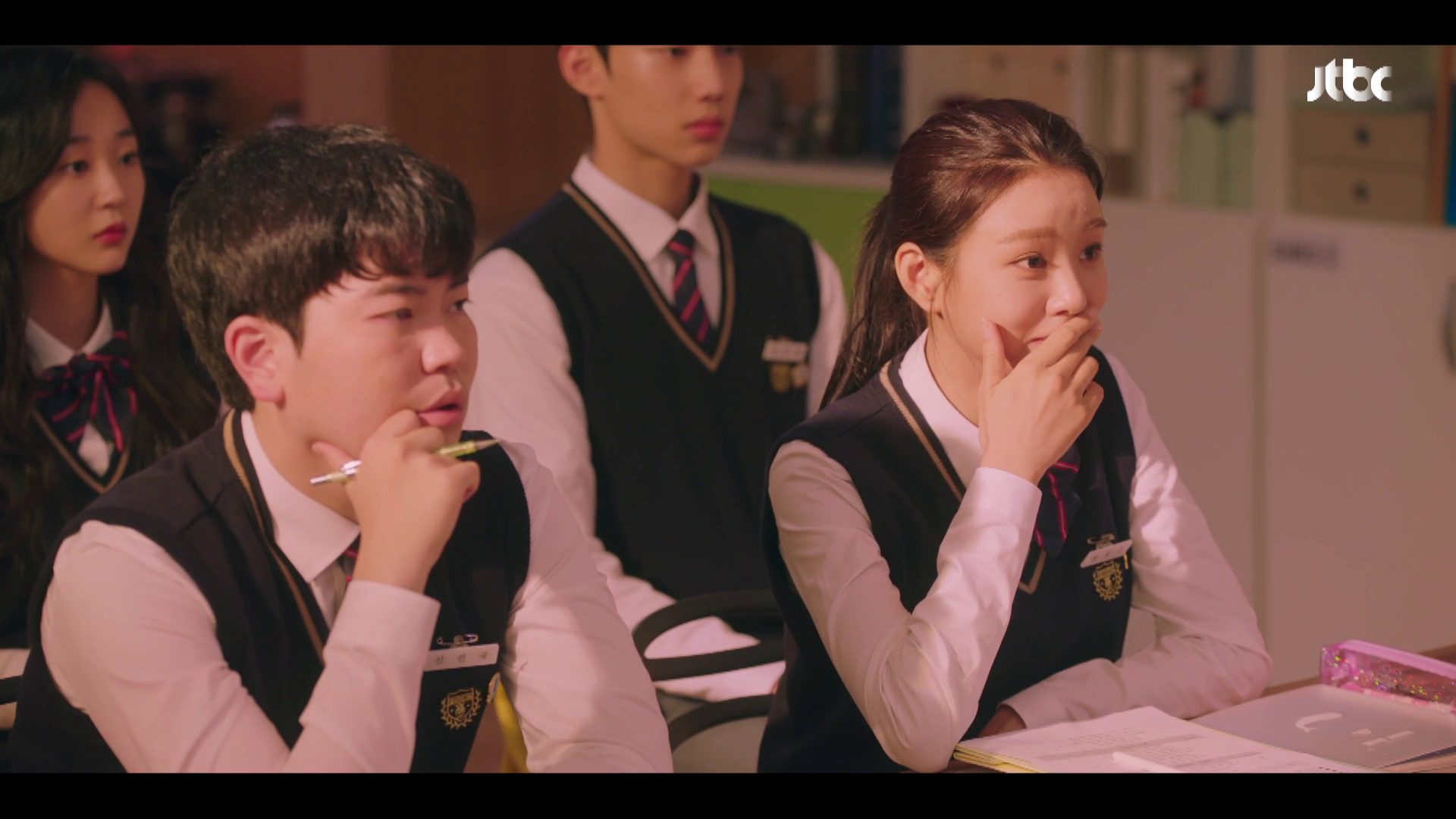 Screenshot of Live On 2025 S01 Completed Hindi ORG Full Series Link in Korean Multi Audio WEB-DL | MovieLinkBD  movielinkbd.com