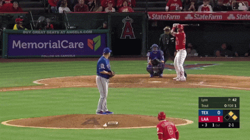 Lynn-vs-Trout-GIDP-at-LAA-4-5-2019.gif