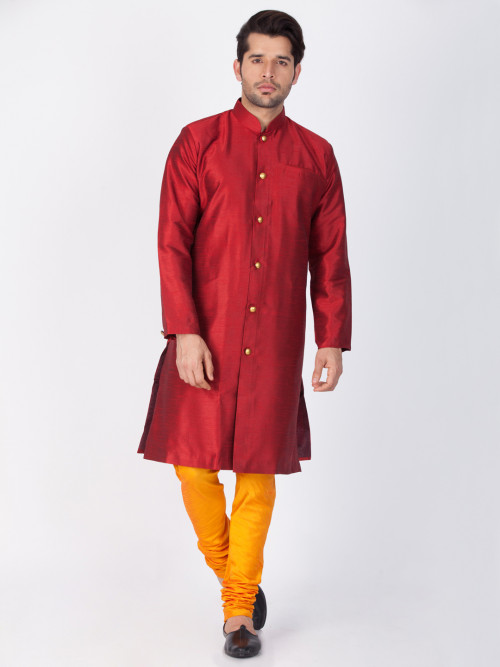 Pathani Sherwani is perfect to wear for Eid functions. This Maroon Pathani Sherwani is perfect to wear for functions. http://bit.ly/2DG3Fht