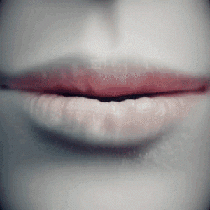 Magic-Lips.gif