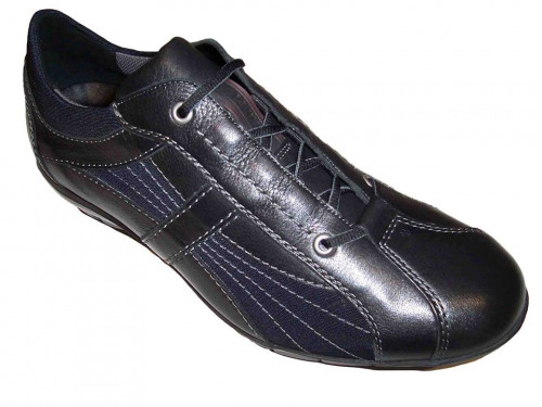 http://www.mccloud.com.au - In our Melbourne shoe shops, we stock a wide range of designs made of quality materials that are enough to make a better fashion statement.