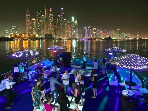 Party-Boats-and-Yacht-in-Dubai1.jpg