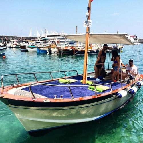 Contact Prozura Travel Agency for private boat tours in Dubronvik. We also provide best quality boats for rental purpose at very reasonable rates. Visit our website today and explore our collection of boats.Visit us @ https://www.rent-boat-dubrovnik.com/private-boat-tours/
