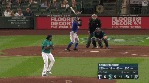 Rangers-2-6-3-pickoff-at-SEA-9-26-2018.gif