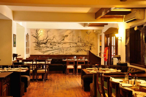 Restaurant-Interior-Designer-in-Delhi-NCR.jpg