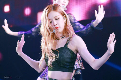 Rose' (Black Pink)