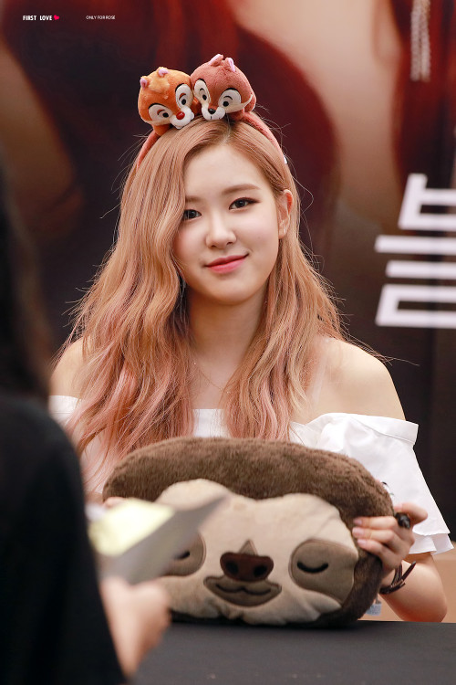 Rose' (Black Pink)