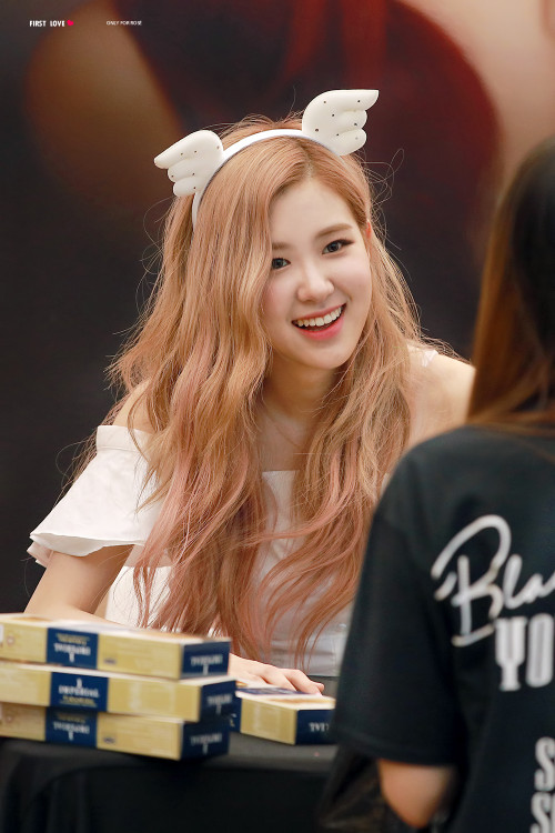 Rose' (Black Pink)