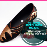 Sepatu-Bordir-Sepatu-Bordir-Ethnic-Sepatu-Bordir-Etnik-Sepatu-Bordir-Handmade-Sepatu-Bordir-Jakarta