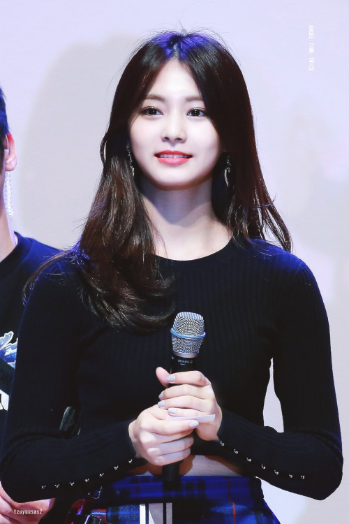 Tzuyu (Twice)