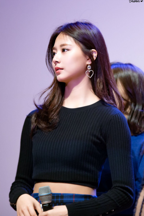 Tzuyu (Twice)